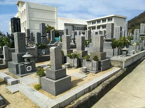 松山市営　梅津寺墓地_3