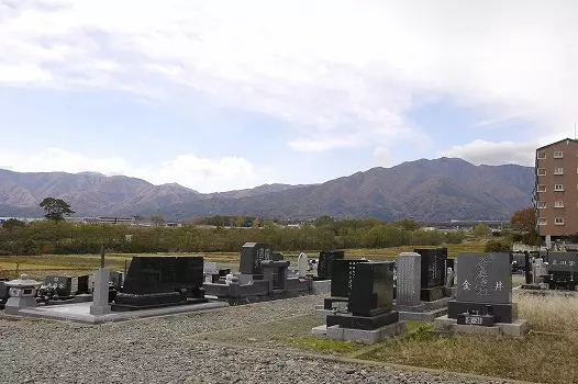 南箕輪村営　中央墓地公園_3