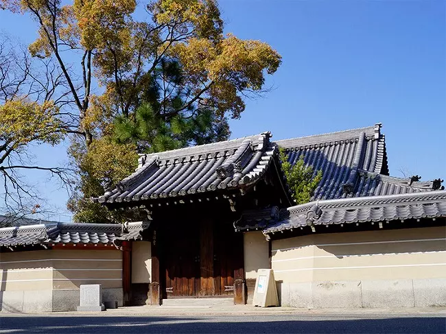 満願寺墓地_3