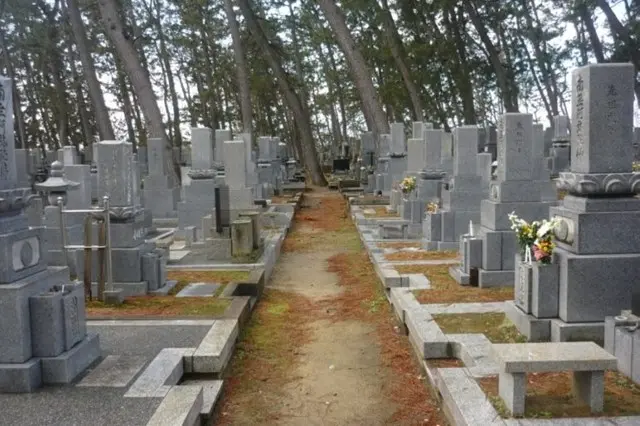 白山市営 美川墓地公苑_0