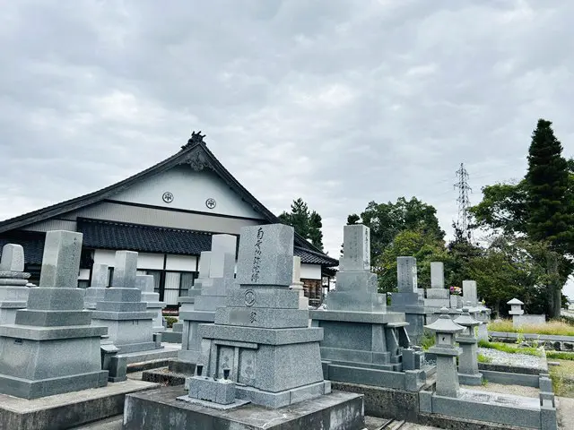 明覺寺墓苑_1