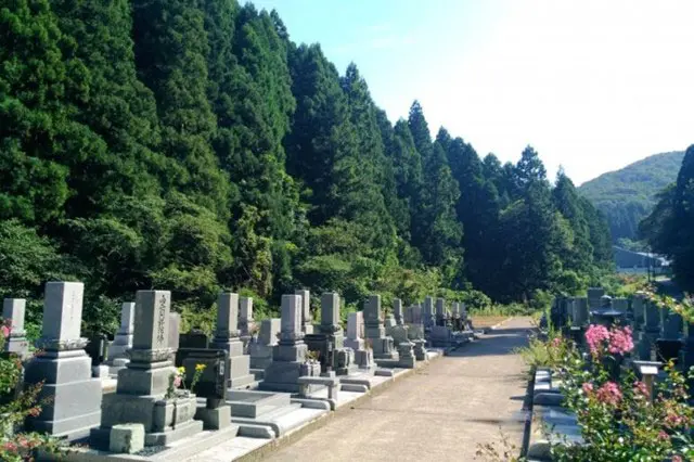 加賀市営 山中上原墓苑_0