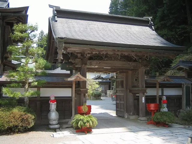 高野山 奥の院 永代供養墓「佛舎利宝塔」_9