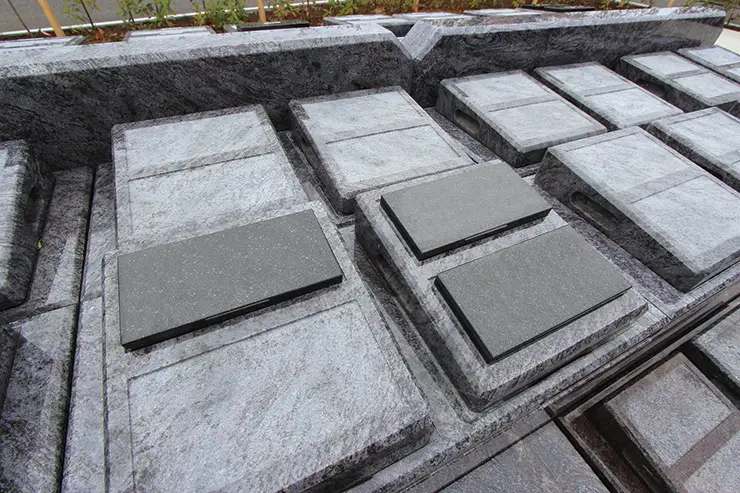 富士見メモリアルガーデン 永代供養墓「彩雲」_4