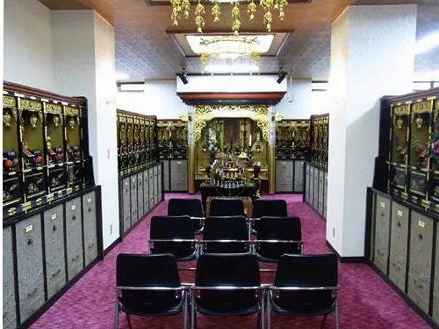 聞乗寺　御堂内墓地_3
