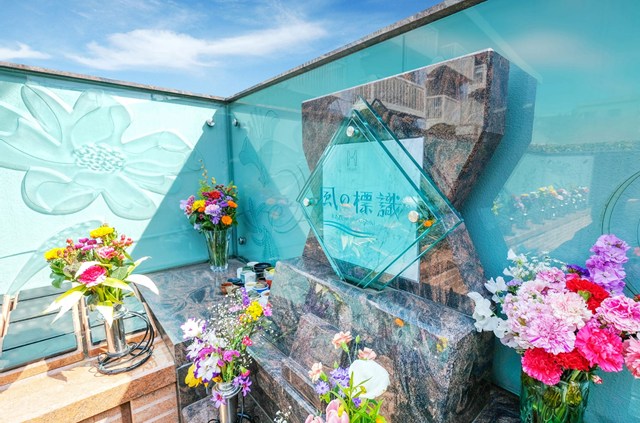 板橋向原浄苑 永代供養墓「風の標識」 板橋向原浄苑 永代供養墓「風の標識」