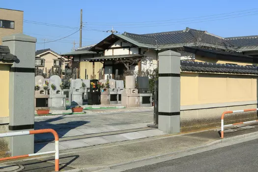 舎人駅前霊園_2