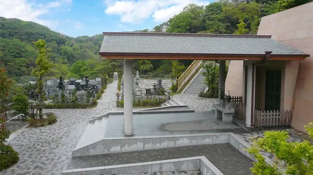 鶴岡八幡宮墓苑_6