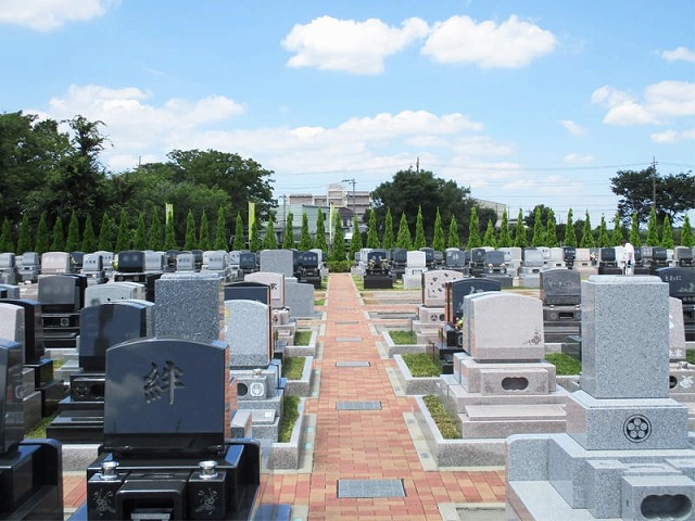 越谷しらこばと霊園2