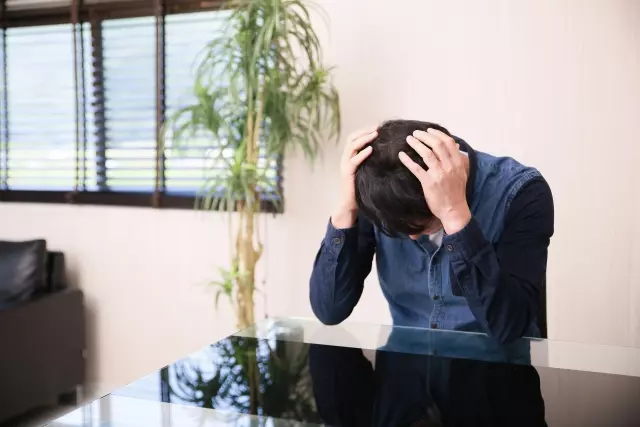 墓じまいのトラブルと後悔しないための対策!弁護士の見解も紹介