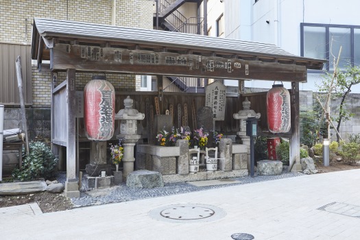 白山御廟_8