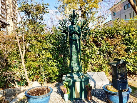 戒琳庵墓地