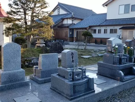 西川墓苑_0