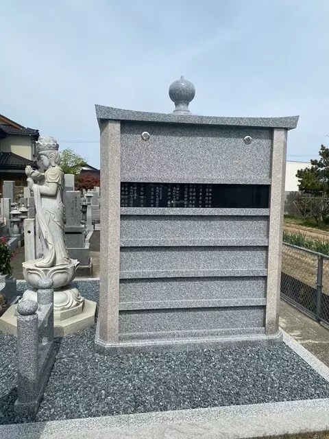 東圓寺　合同供養塔「観音墓苑」_3