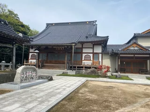 東圓寺　合同供養塔「観音墓苑」_4