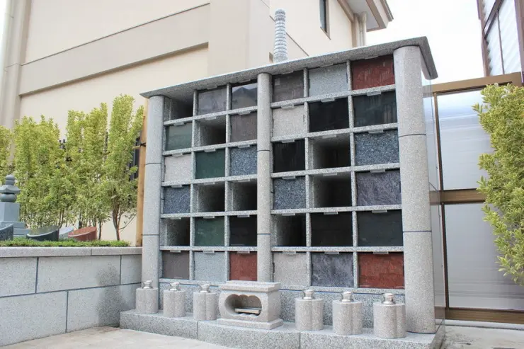 磯子霊園樹木葬墓地　「根岸の丘」・「慈照苑」_5