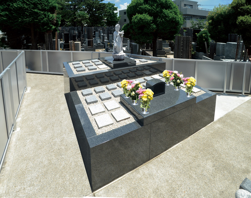 草加氷川樹木葬墓地