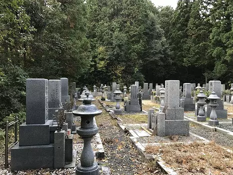 龍勝寺霊園_2