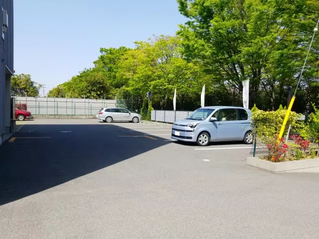 ならしのガーデンパーク 駐車場