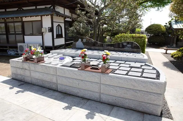 越谷大イチョウ堂　樹木葬・納骨堂_3