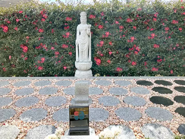 清水ヶ丘さざん華樹木葬墓地_3
