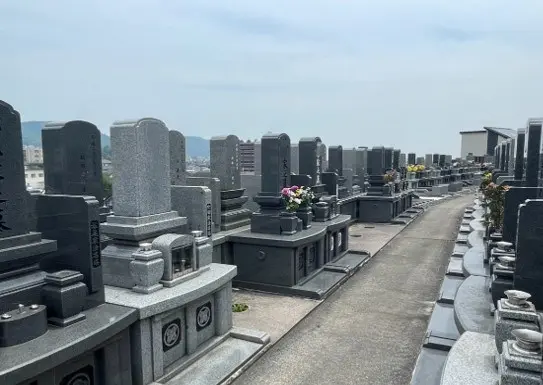 緑町墓地 　樹木葬「緑風の丘」_4