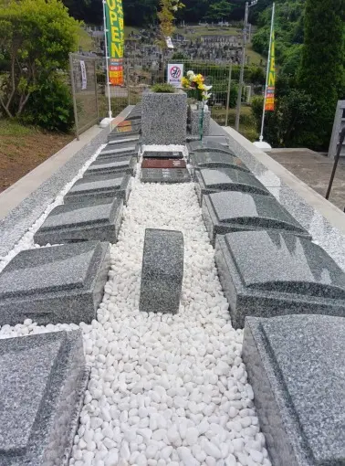 リーフログ足利桐生樹木葬墓苑_1
